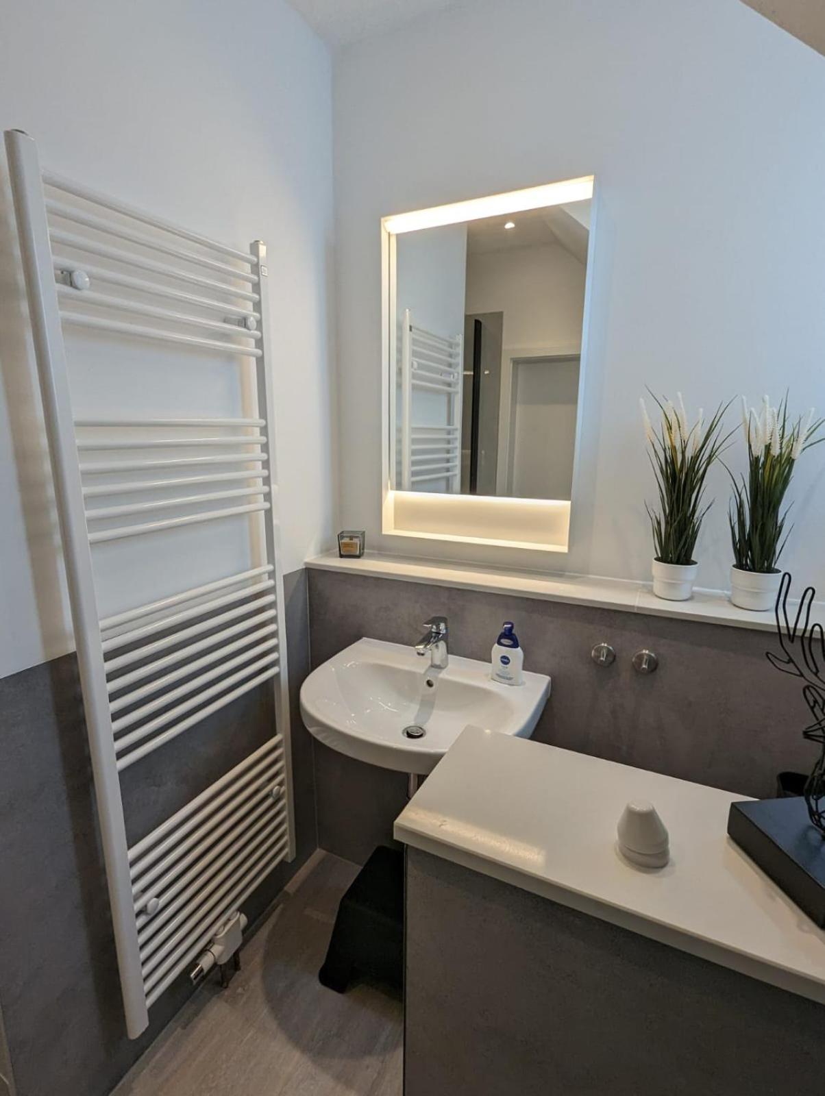 Feeling Apartment Хам Екстериор снимка
